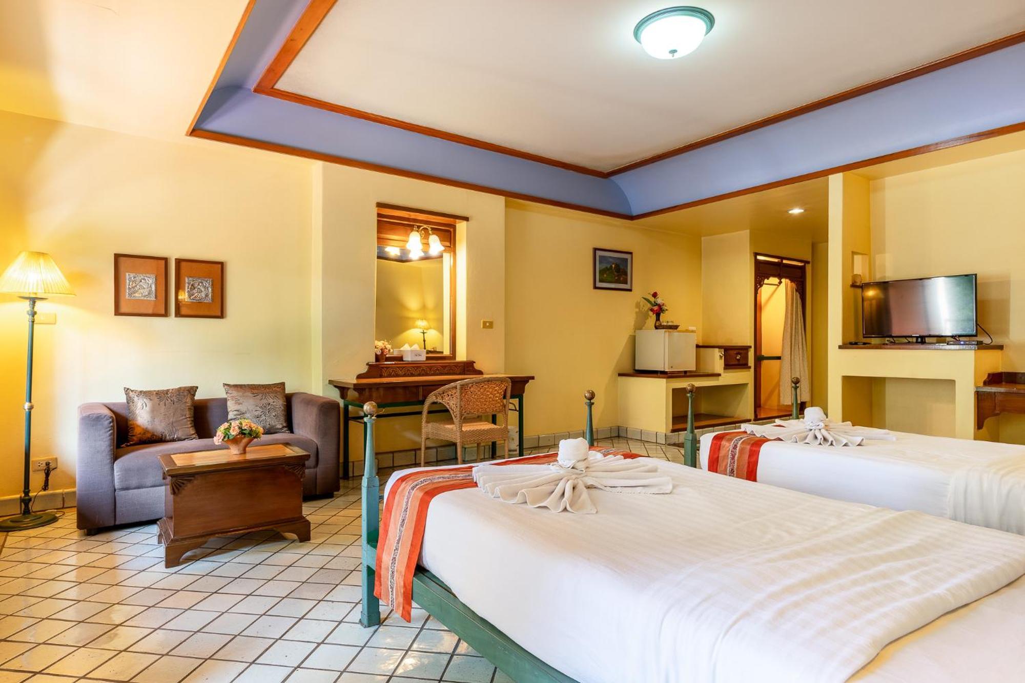 Pung-Waan Resort & Spa Kanchanaburi City Exteriör bild