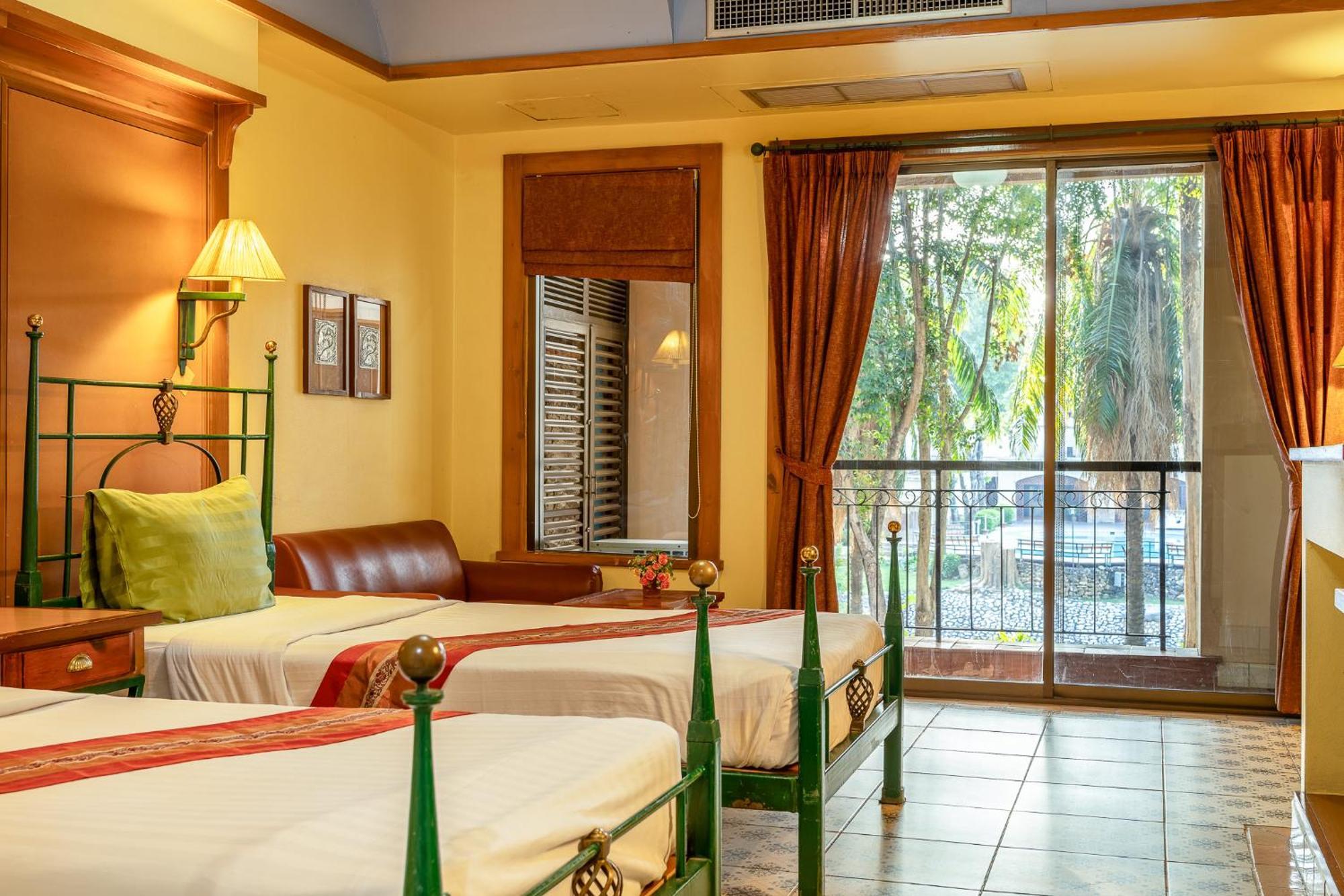 Pung-Waan Resort & Spa Kanchanaburi City Exteriör bild