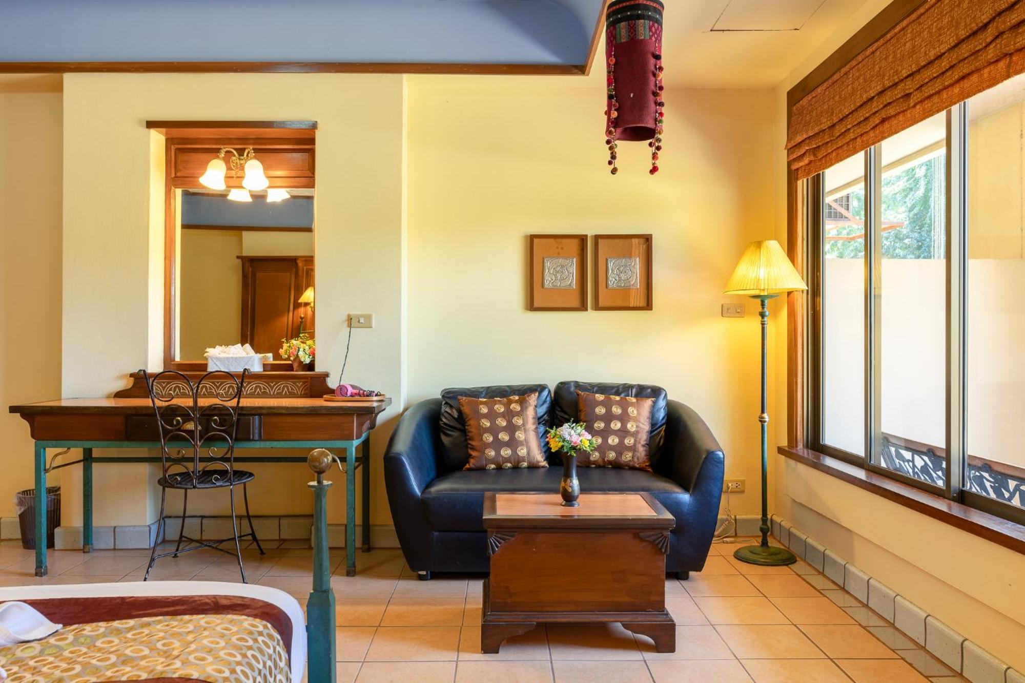 Pung-Waan Resort & Spa Kanchanaburi City Exteriör bild